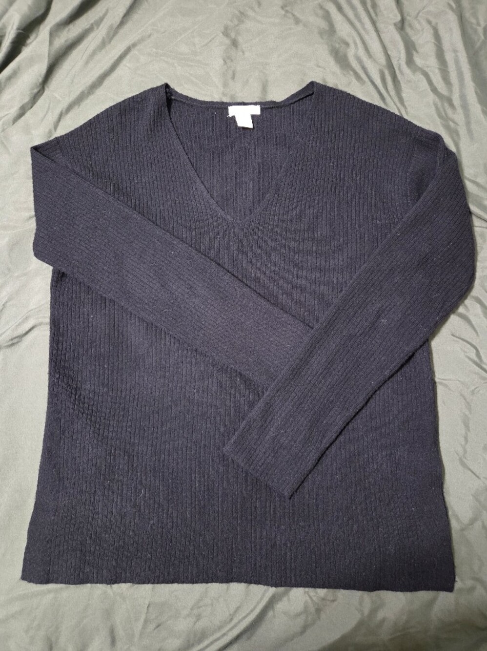 H&M Women's Black Ribbed V-Neck Sweater
